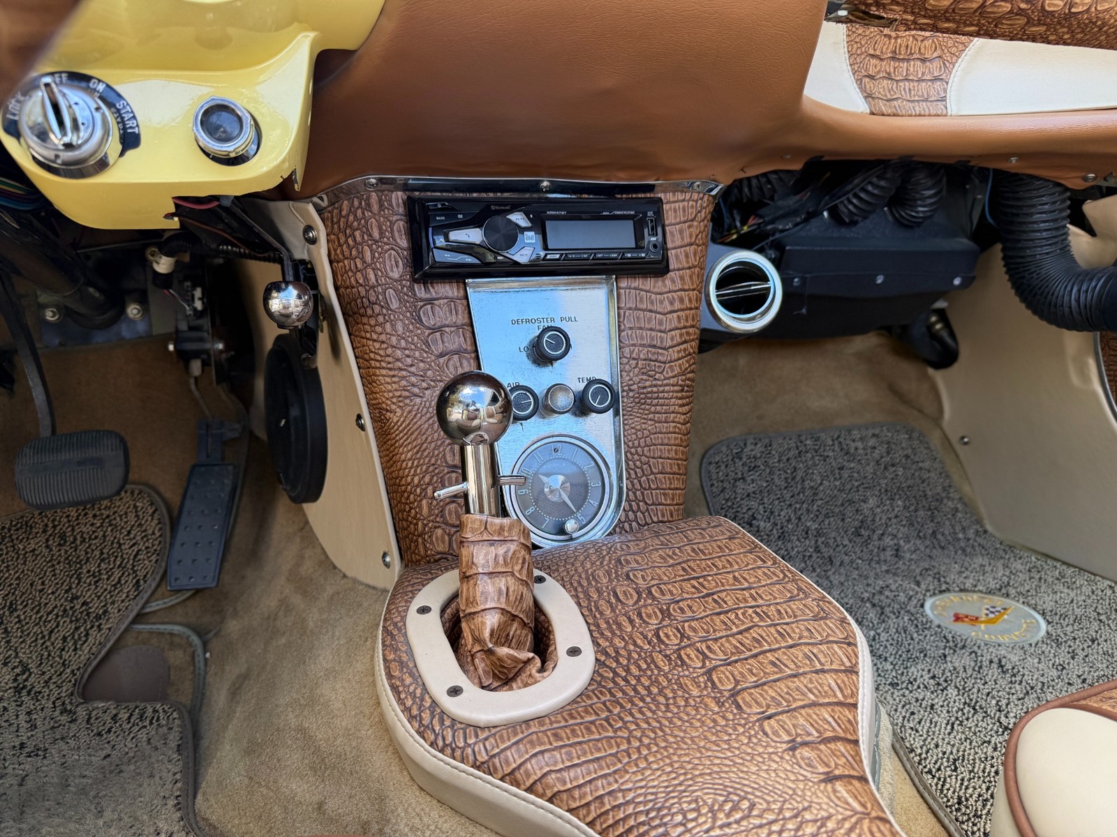 Chevrolet-Corvette-1959-Convertible-30