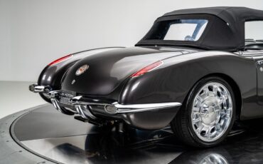 Chevrolet-Corvette-1959-Convertible-30