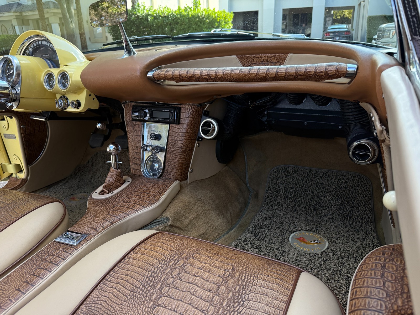 Chevrolet-Corvette-1959-Convertible-32