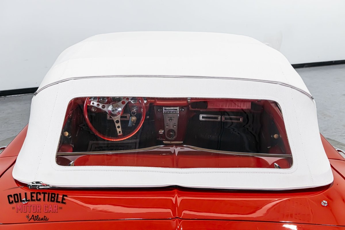 Chevrolet-Corvette-1961-14