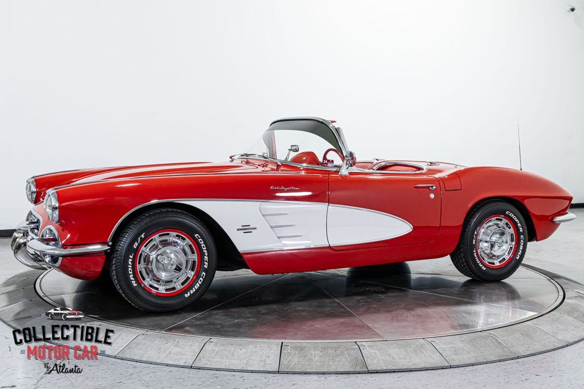 Chevrolet-Corvette-1961-17