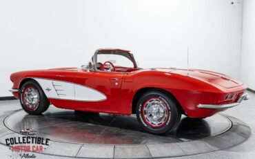 Chevrolet-Corvette-1961-19