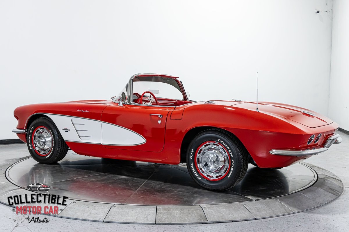 Chevrolet-Corvette-1961-19