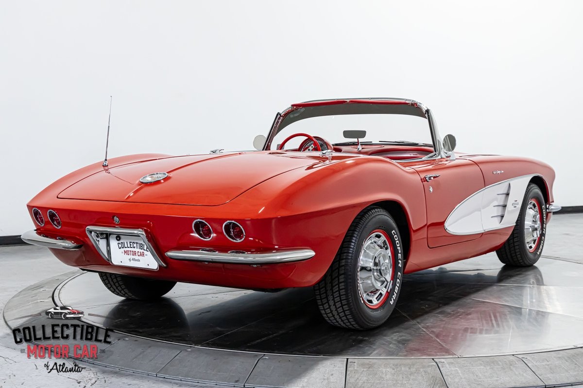 Chevrolet-Corvette-1961-24