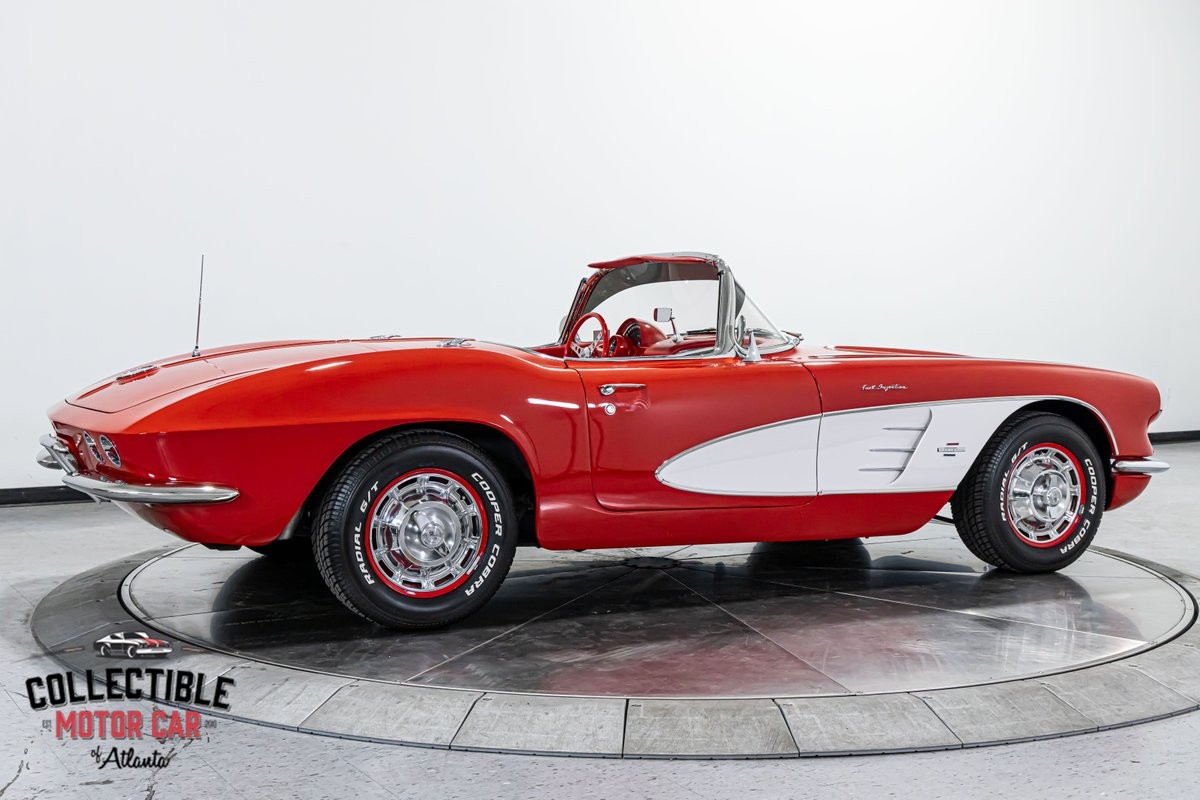 Chevrolet-Corvette-1961-26