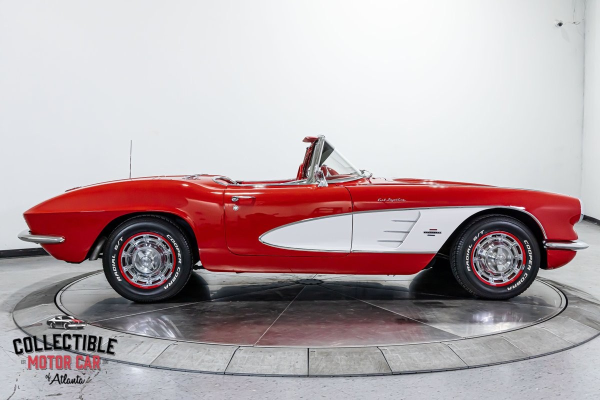 Chevrolet-Corvette-1961-27