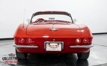 Chevrolet-Corvette-1961-35
