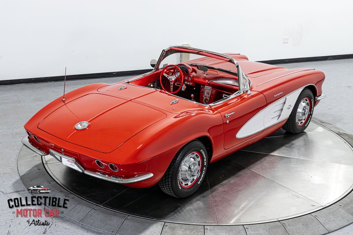 Chevrolet-Corvette-1961-38