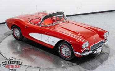 Chevrolet-Corvette-1961-39