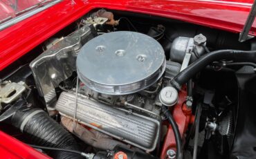 Chevrolet-Corvette-1961-Convertible-15