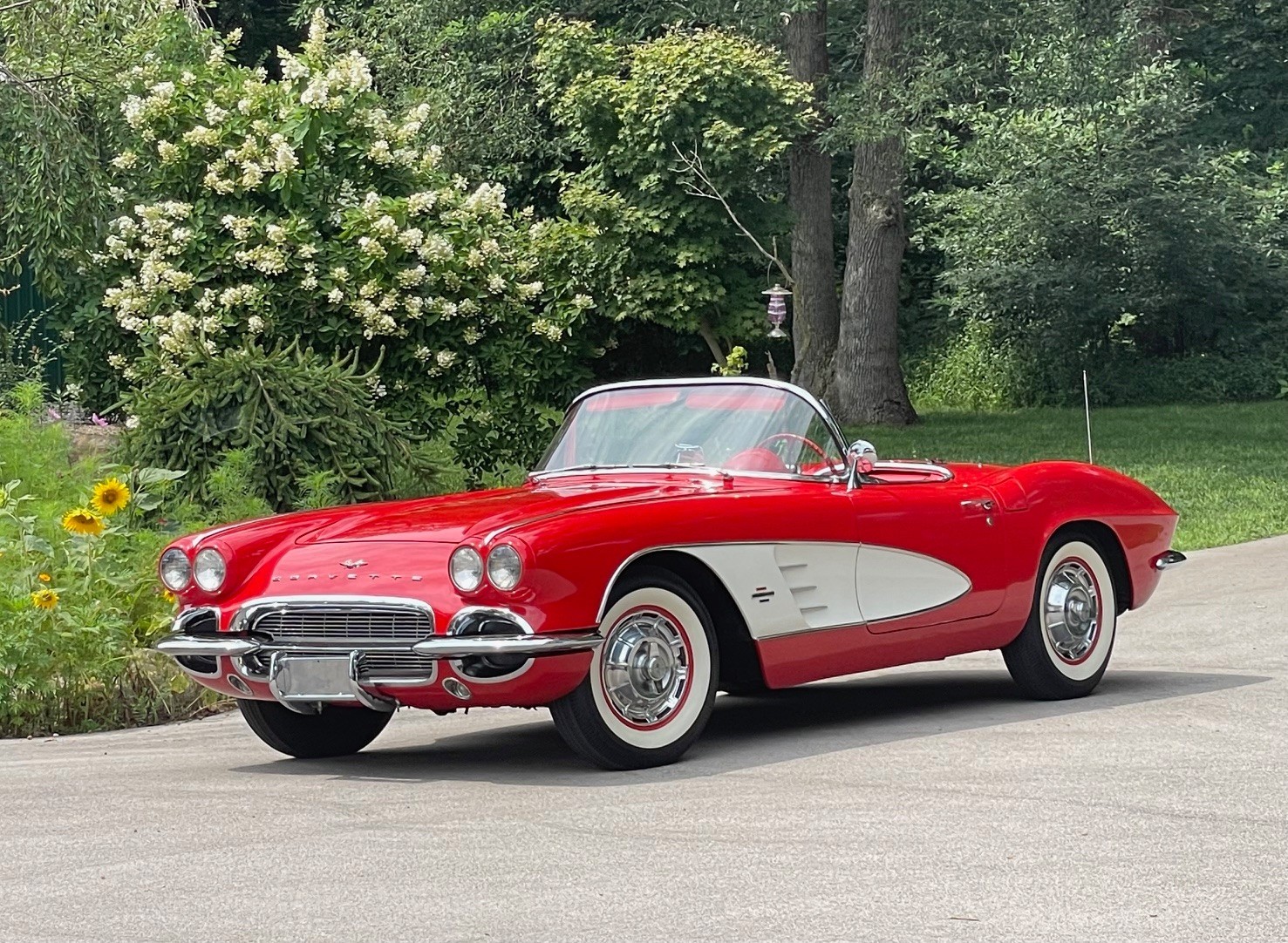 Chevrolet-Corvette-1961-Convertible-21