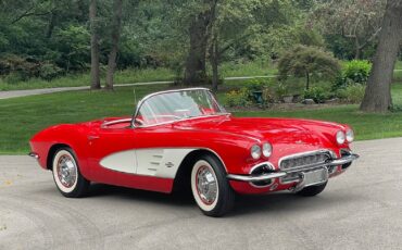 Chevrolet-Corvette-1961-Convertible-32