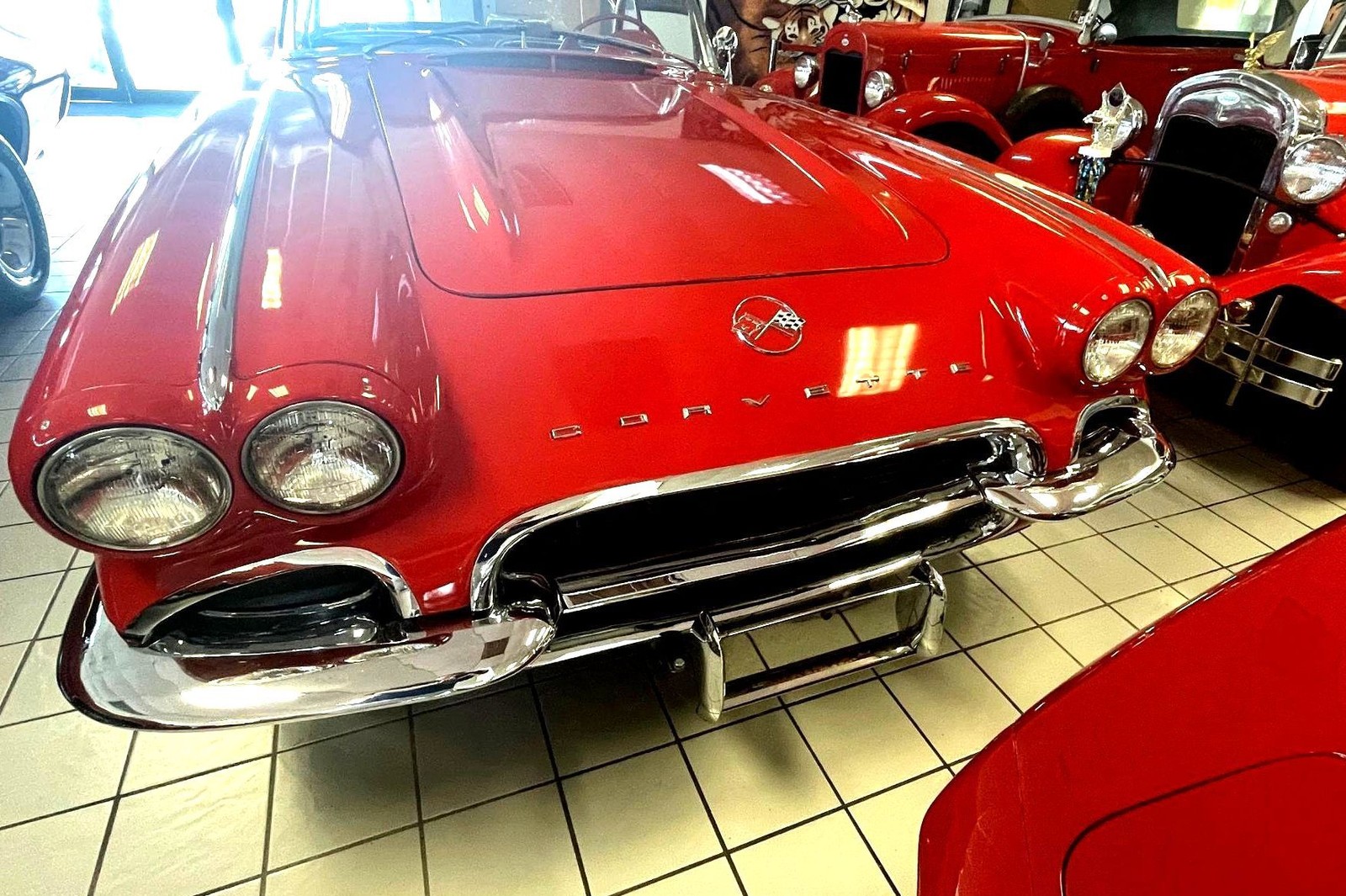 Chevrolet-Corvette-1962-327-300-4-Speed-2