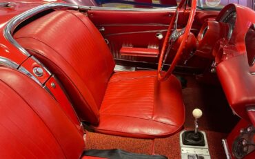 Chevrolet-Corvette-1962-327-300-4-Speed-29