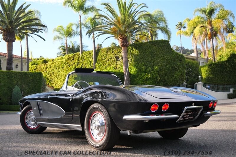 Chevrolet-Corvette-1962-6