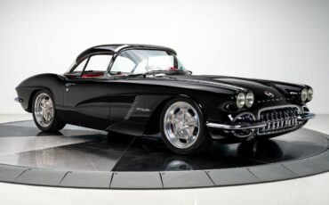 Chevrolet-Corvette-1962-Convertible-11