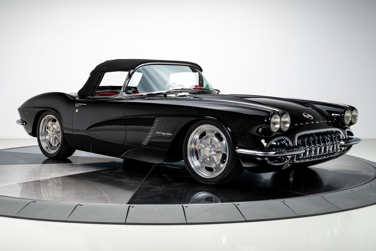 Chevrolet-Corvette-1962-Convertible-12