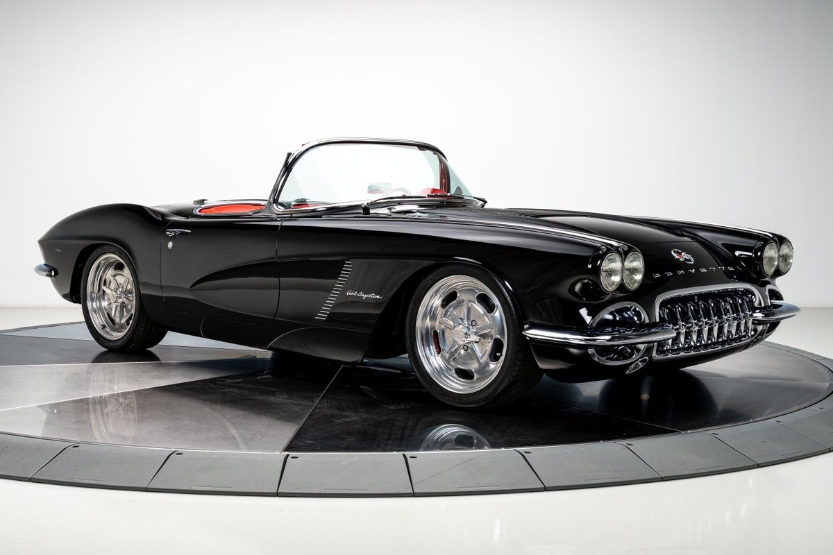 Chevrolet-Corvette-1962-Convertible-13