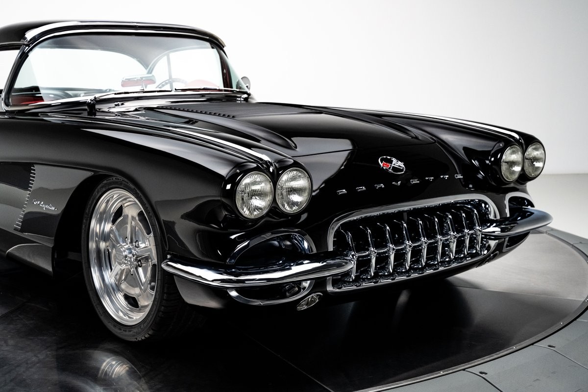 Chevrolet-Corvette-1962-Convertible-15