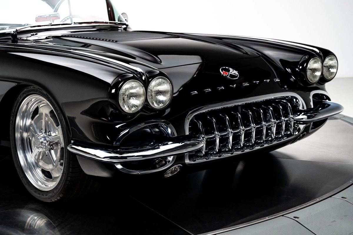 Chevrolet-Corvette-1962-Convertible-16