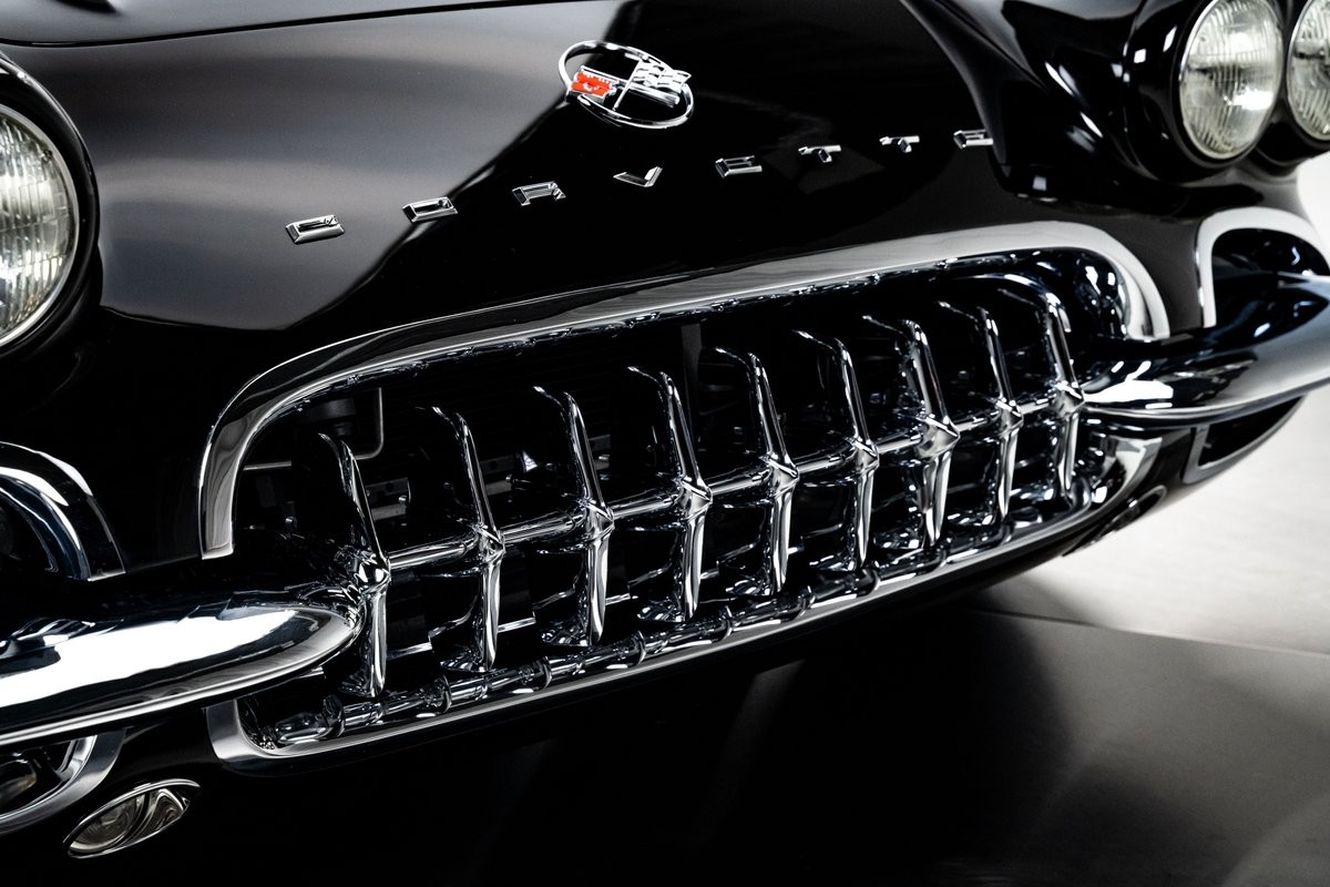 Chevrolet-Corvette-1962-Convertible-17