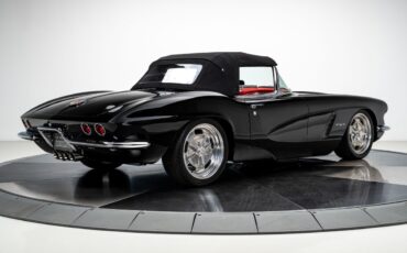 Chevrolet-Corvette-1962-Convertible-31