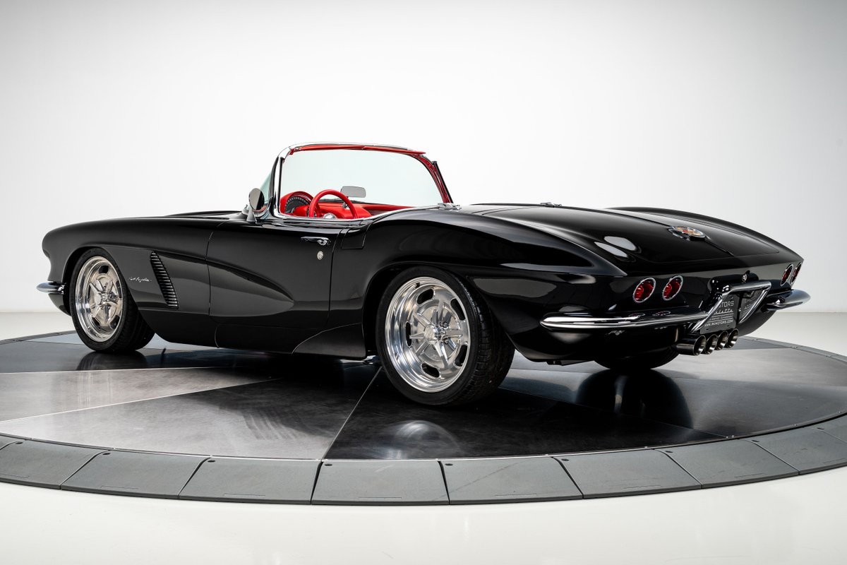 Chevrolet-Corvette-1962-Convertible-37