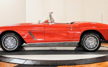 Chevrolet-Corvette-1962-Convertible-6
