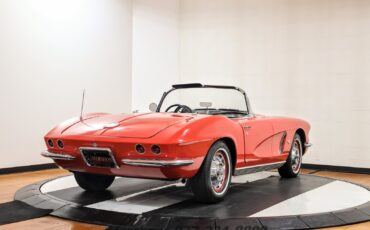 Chevrolet-Corvette-1962-Convertible-7