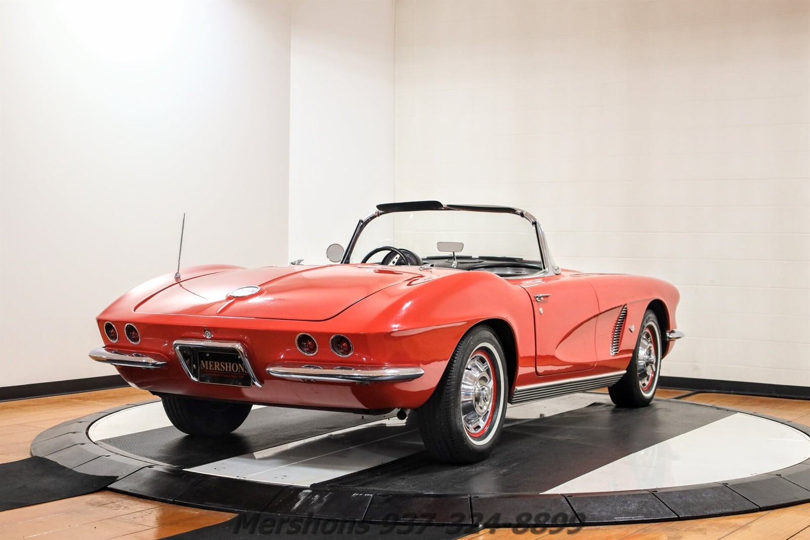Chevrolet-Corvette-1962-Convertible-7