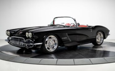Chevrolet-Corvette-1962-Convertible-8