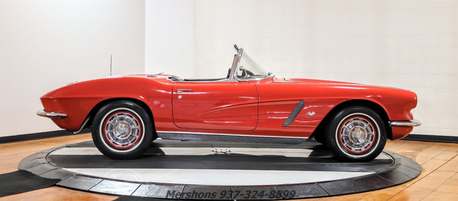 Chevrolet-Corvette-1962-Convertible-8