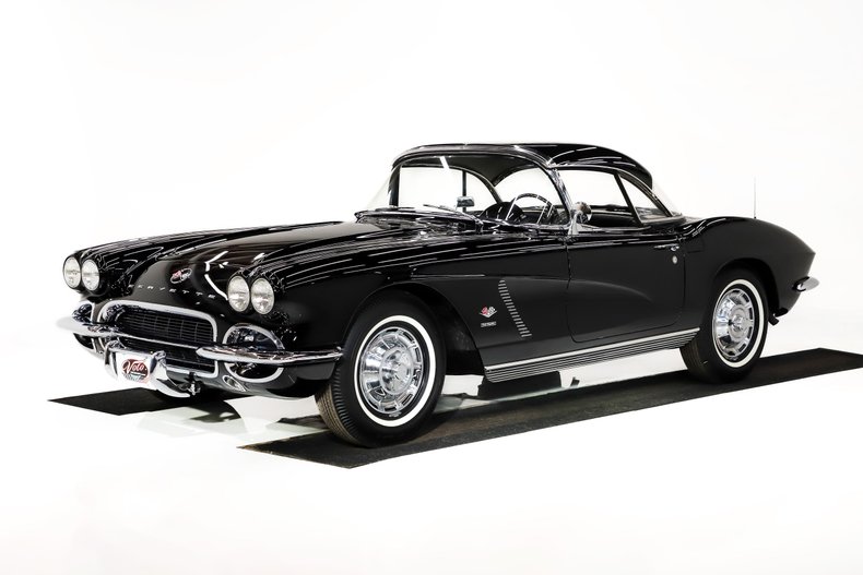 Chevrolet-Corvette-1962-Tuxedo-Black-Black-10