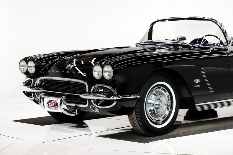 Chevrolet-Corvette-1962-Tuxedo-Black-Black-14