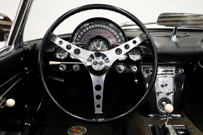 Chevrolet-Corvette-1962-Tuxedo-Black-Black-19