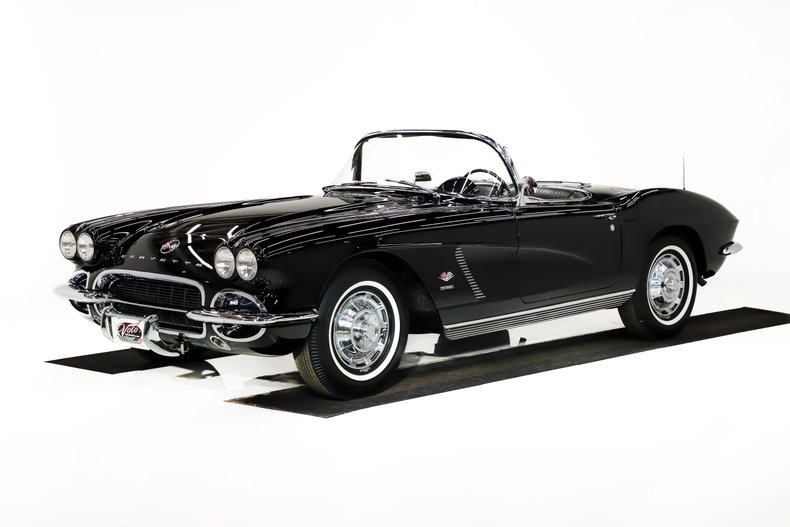 Chevrolet-Corvette-1962-Tuxedo-Black-Black-23