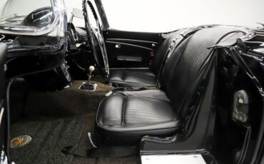 Chevrolet-Corvette-1962-Tuxedo-Black-Black-26