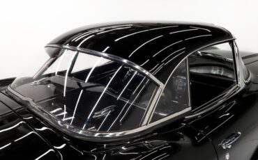 Chevrolet-Corvette-1962-Tuxedo-Black-Black-27
