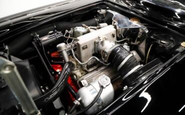 Chevrolet-Corvette-1962-Tuxedo-Black-Black-3