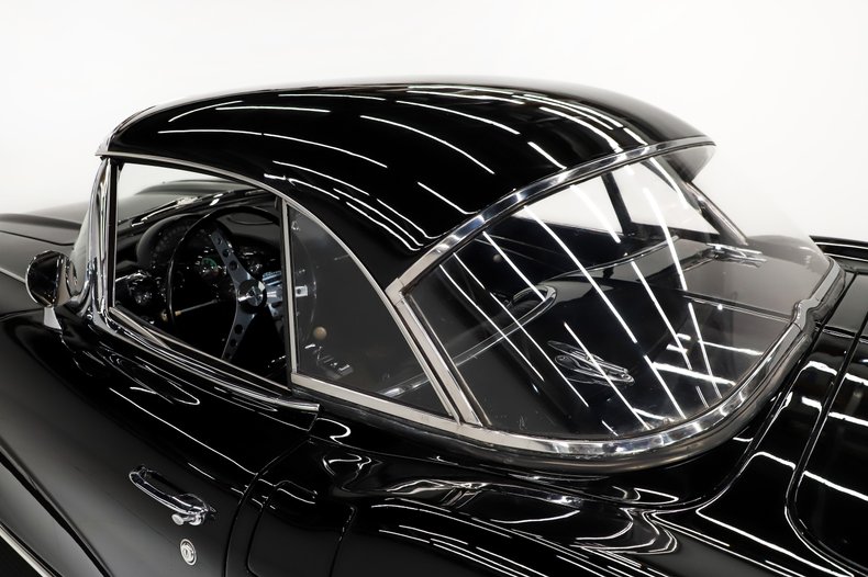 Chevrolet-Corvette-1962-Tuxedo-Black-Black-30