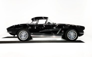 Chevrolet-Corvette-1962-Tuxedo-Black-Black-31