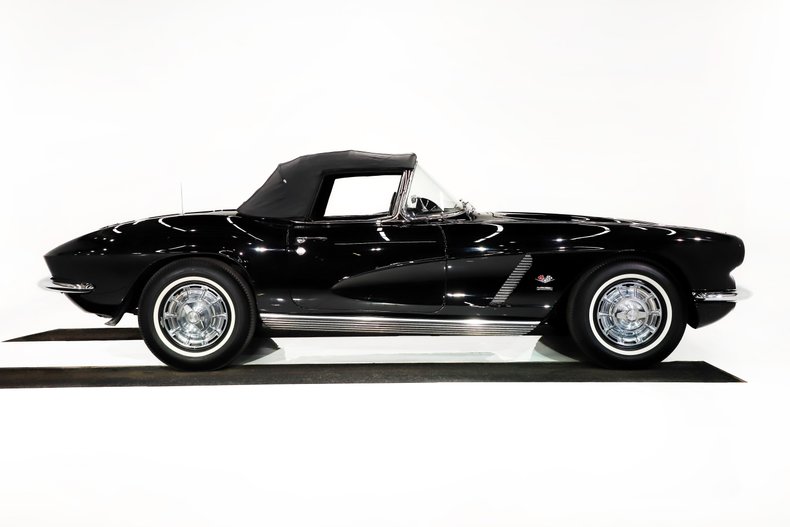 Chevrolet-Corvette-1962-Tuxedo-Black-Black-36