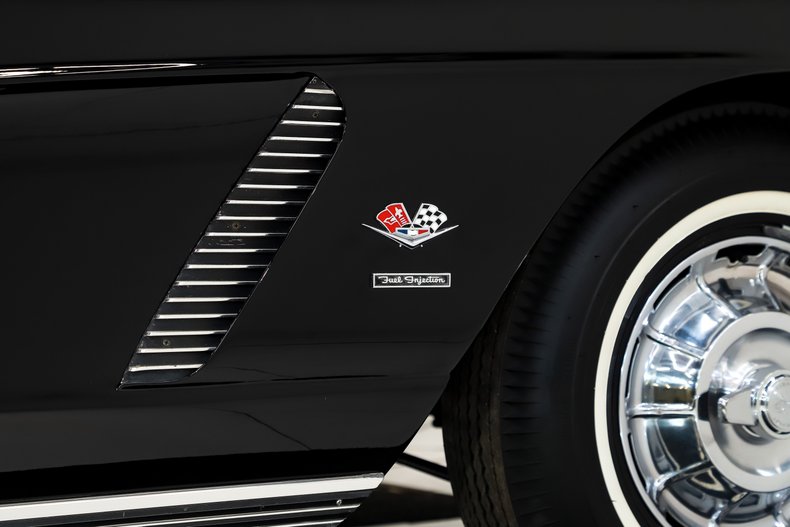 Chevrolet-Corvette-1962-Tuxedo-Black-Black-43