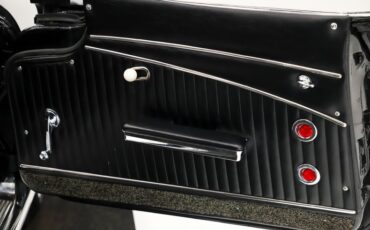 Chevrolet-Corvette-1962-Tuxedo-Black-Black-47