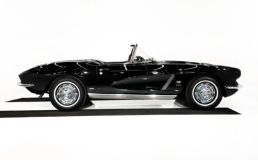 Chevrolet-Corvette-1962-Tuxedo-Black-Black-7