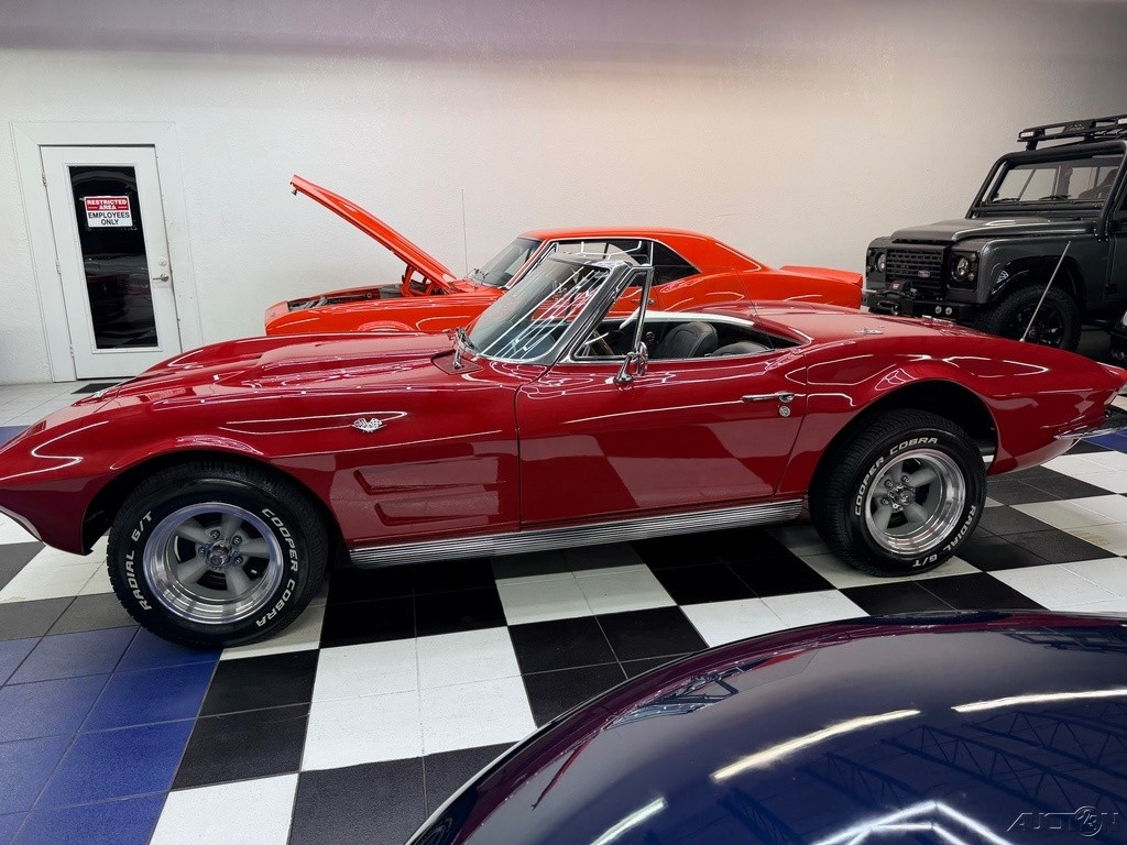 Chevrolet-Corvette-1963-14