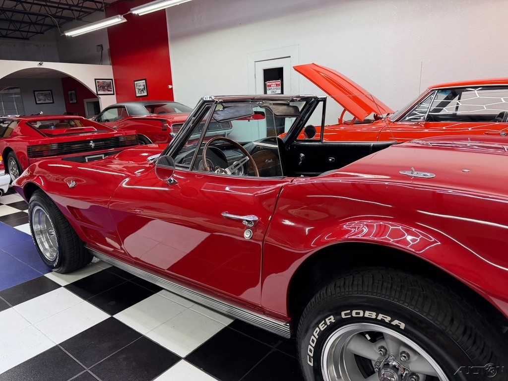 Chevrolet-Corvette-1963-16