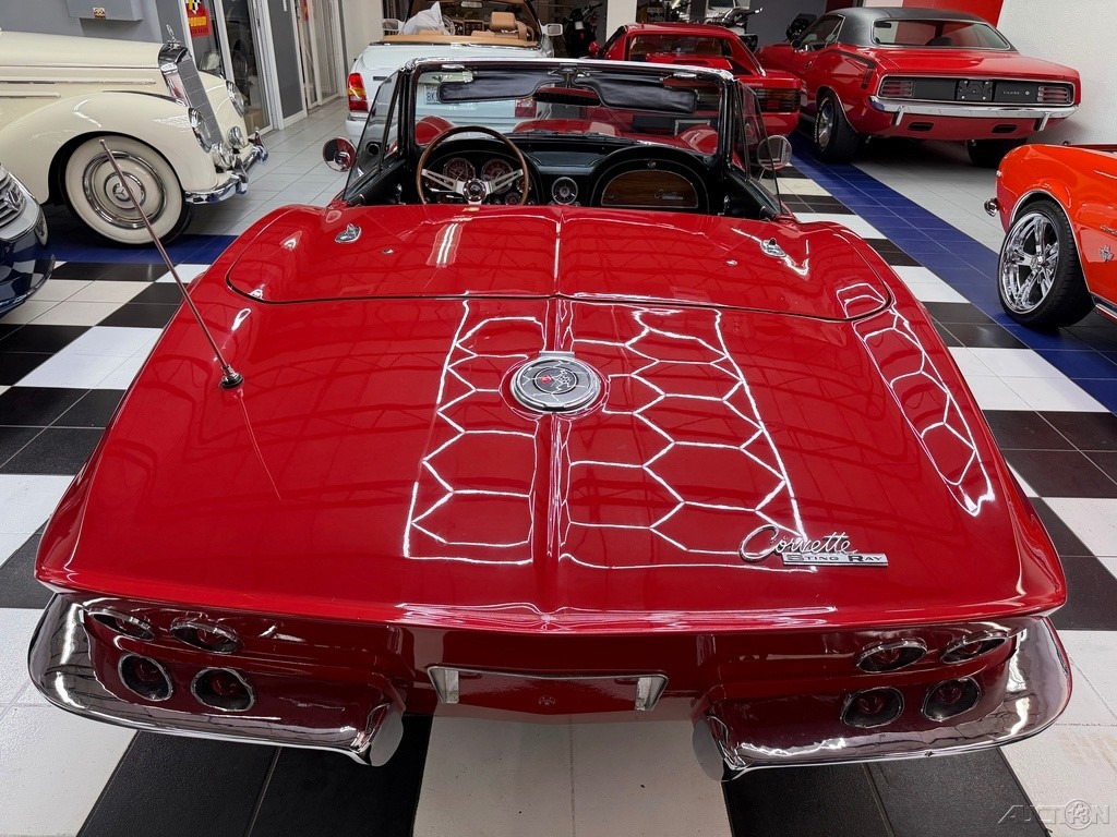 Chevrolet-Corvette-1963-22