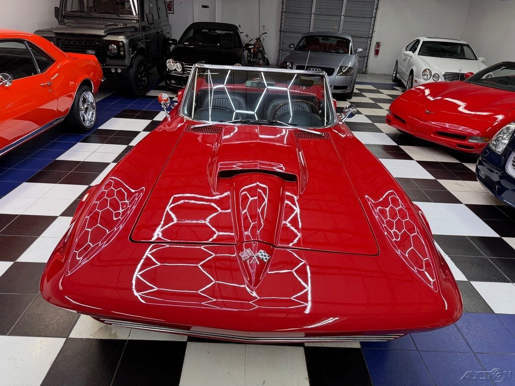 Chevrolet-Corvette-1963-4