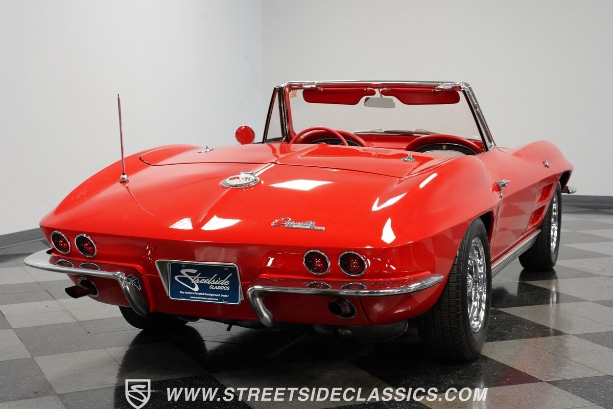 Chevrolet-Corvette-1963-Convertible-11